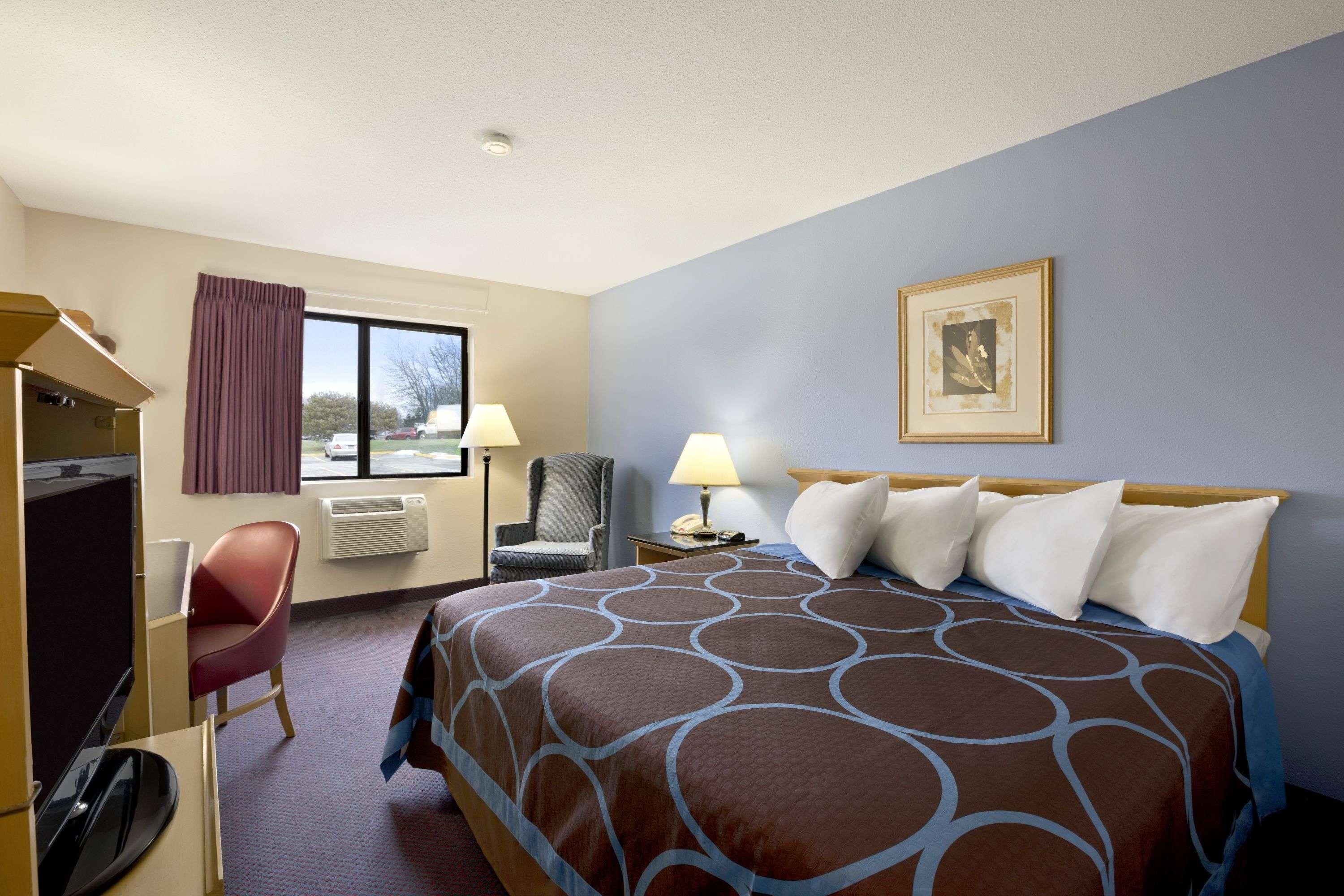 Super 8 By Wyndham Cromwell/Middletown Hotel Exterior photo